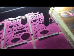 قص الليزر على ورق الحجر